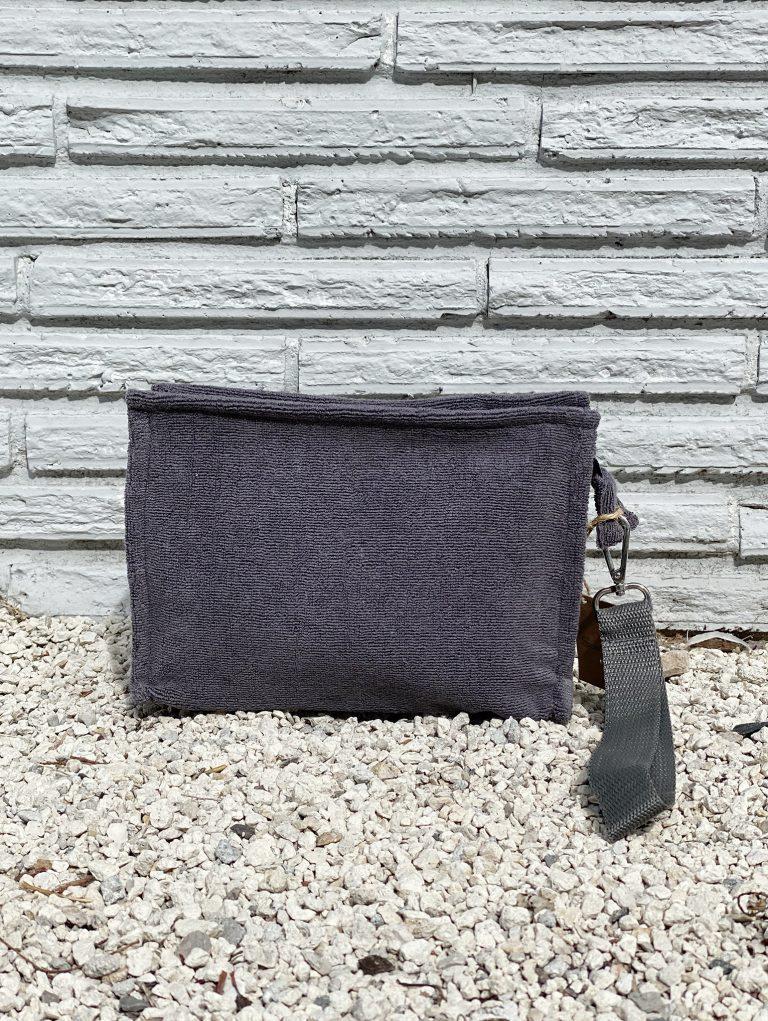 Pouch with handle